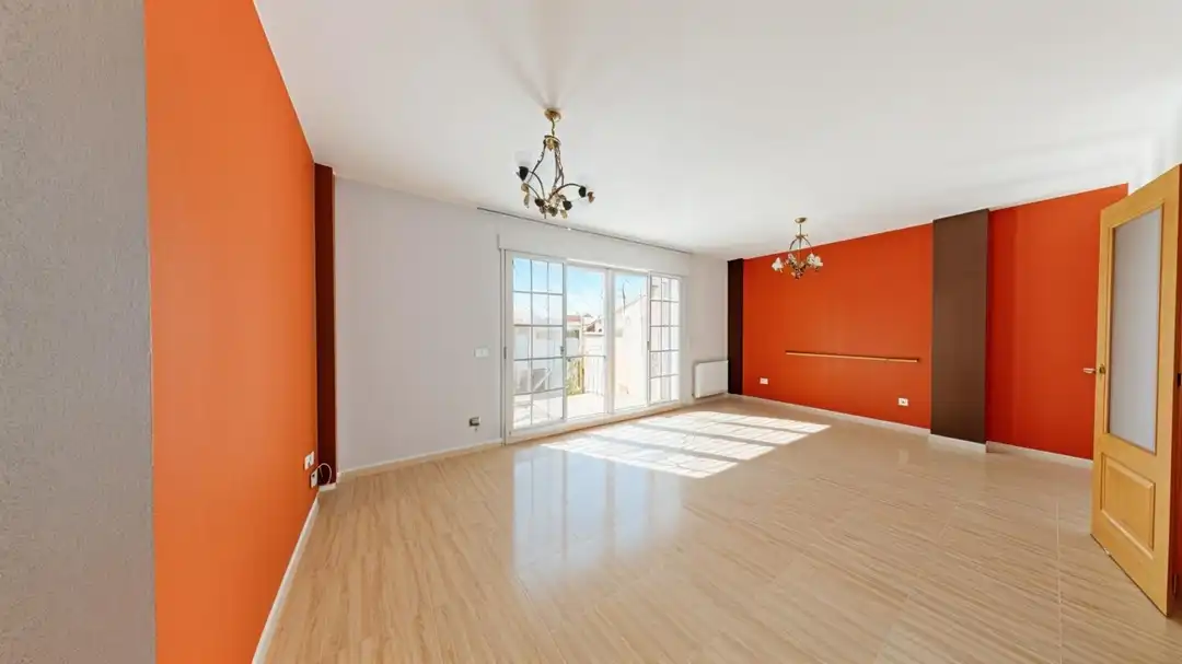 Sala d'estar de Casa o xalet en venda en Cobeña amb Aire condicionat, Calefacció i Terrassa