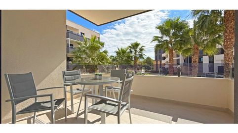 ELEGANTE APARTAMENTO SITUADO EN UNA URBANIZACIÓN CERRADA DE SEGURIDAD EN LOS ALTOS