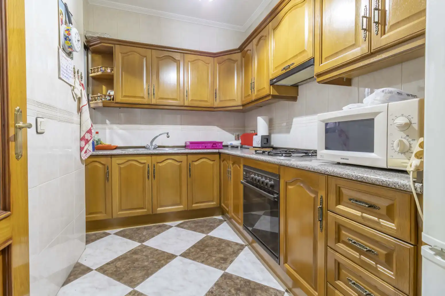 Küche von Einfamilien-Reihenhaus zum Verkauf in Brenes mit Terrasse, Möbliert und Balkon