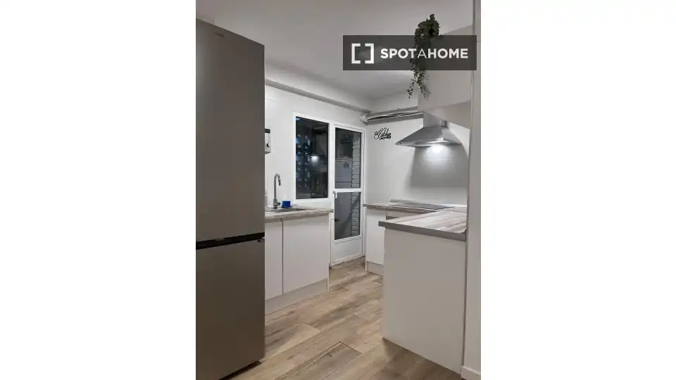 Cocina de Piso de alquiler en Alcalá de Henares con Aire acondicionado, Calefacción y Amueblado