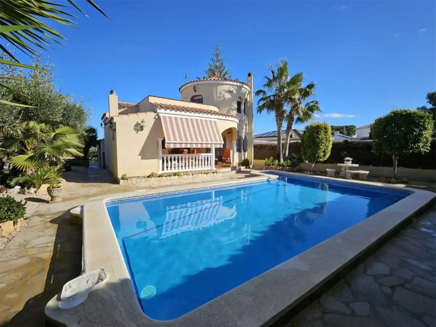 Vista exterior de Pis en venda en L'Ametlla de Mar  amb Aire condicionat, Jardí privat i Traster