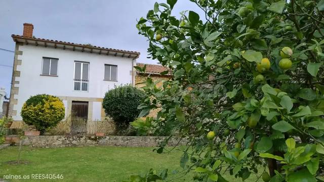 Casa-chalet en Venta en N/A en Ribadedeva