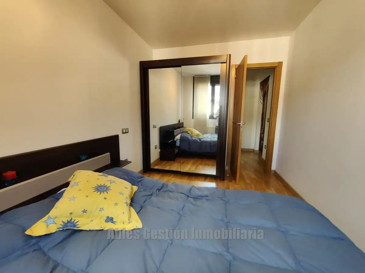 Habitación de Piso de alquiler en Oviedo  con Calefacción y Terraza