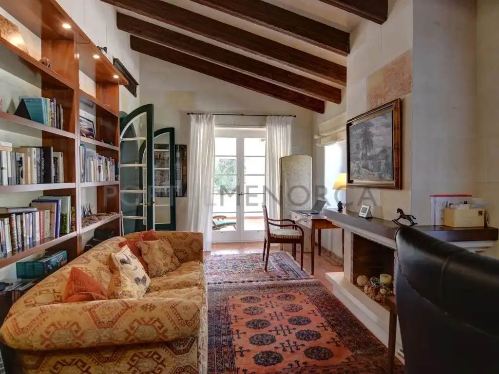 Sala d'estar de Finca rústica en venda en Maó - Mahón amb Aire condicionat, Calefacció i Piscina