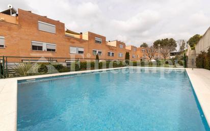 Piscina de Casa o xalet en venda en Sant Quirze del Vallès amb Aire condicionat, Calefacció i Jardí privat