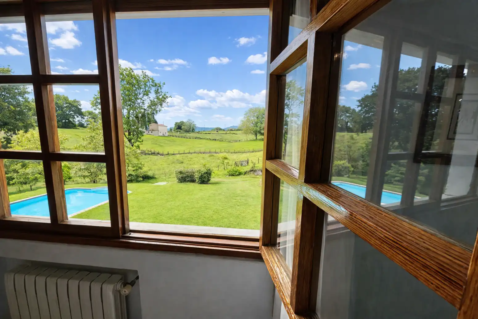 Garden of Houses for sale in Sariego  with Heating, Private garden and Parquet flooring