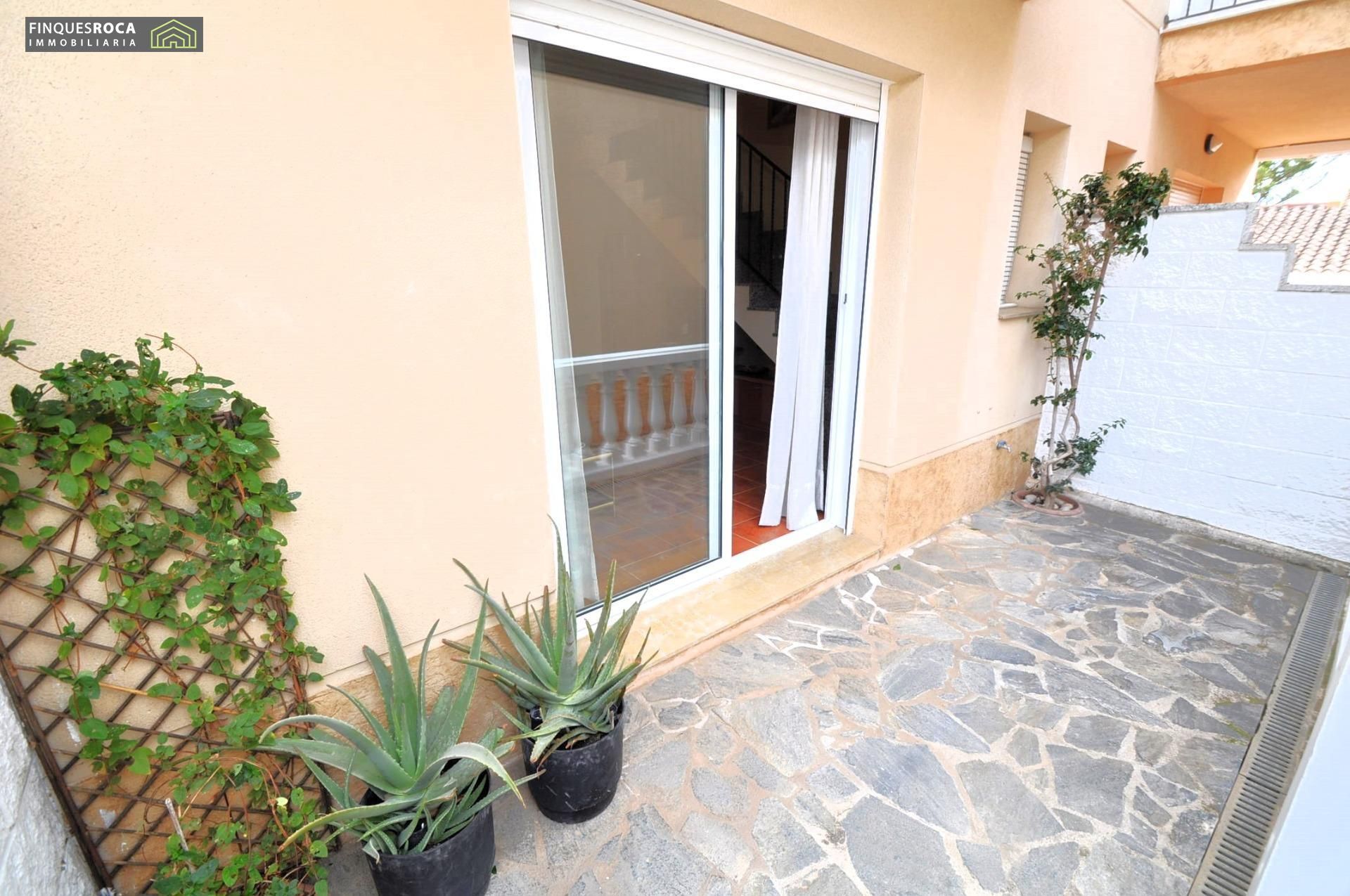 Balcony of Single-family semi-detached for sale in Alcanar  with Air Conditioner, Heating and Private garden