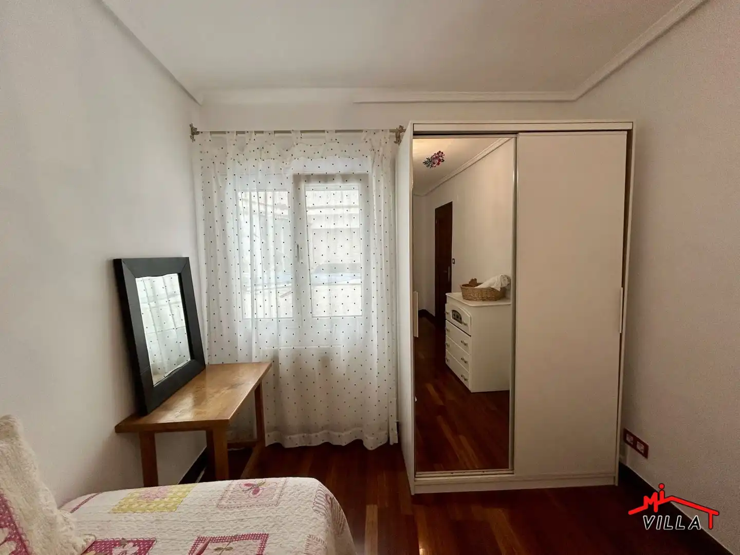 Habitación de Piso en venta en Laredo con Calefacción