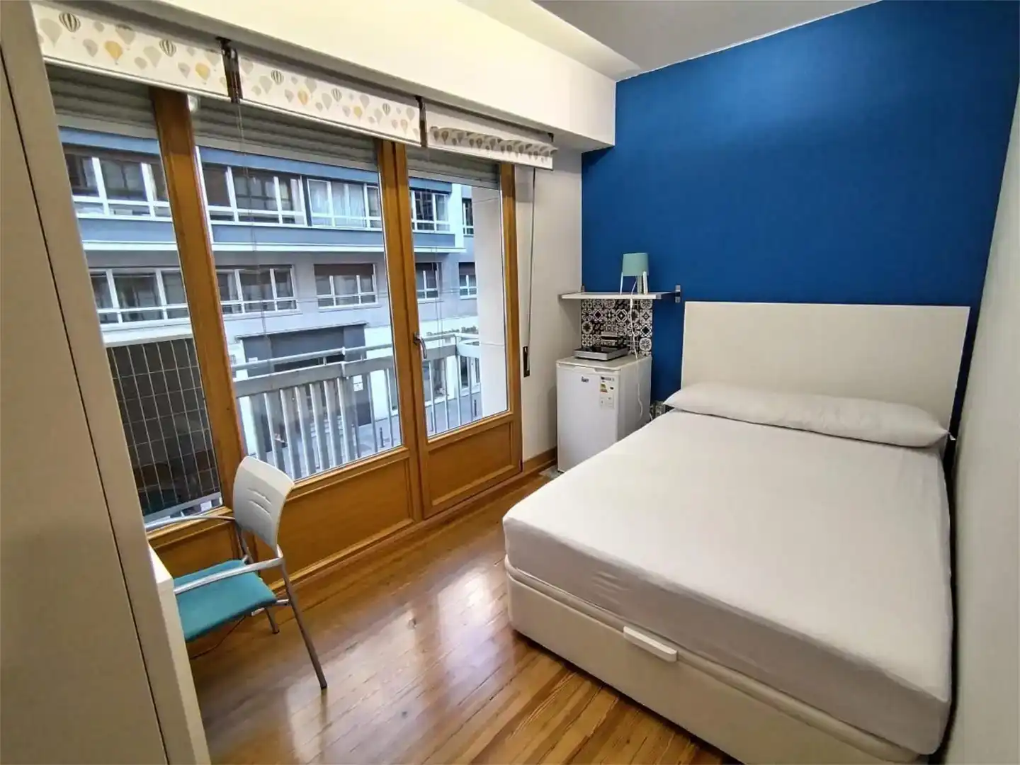 Dormitori de Pis per a compartir en Vitoria - Gasteiz amb Aire condicionat, Parquet i Moblat