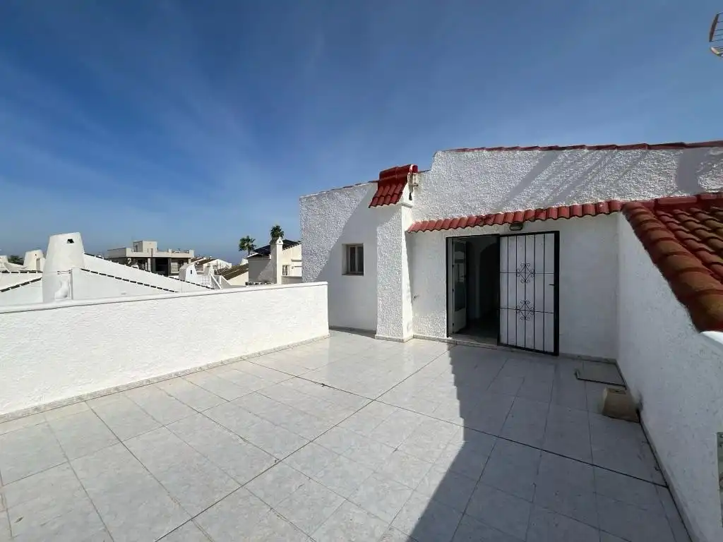 Terrassa de Casa o xalet en venda en Los Alcázares amb Aire condicionat, Jardí privat i Terrassa
