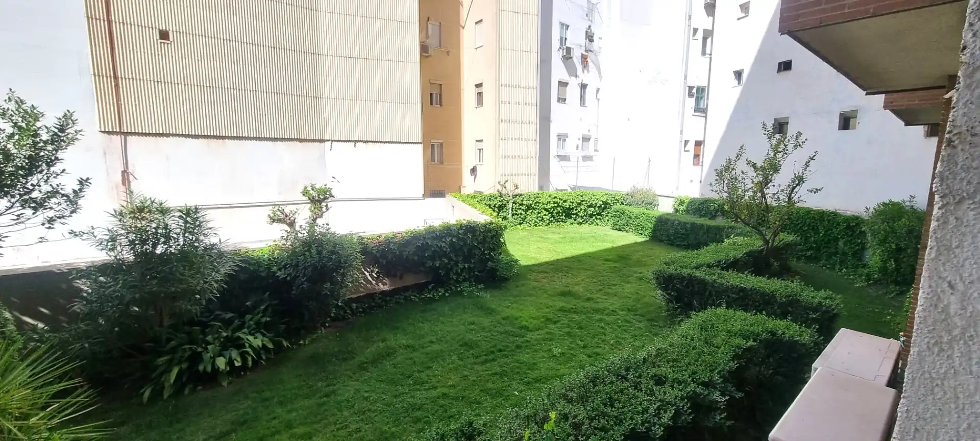Garten von Geschaftsraum zum Verkauf in Madrid mit Klimaanlage, Möbliert und Alarm