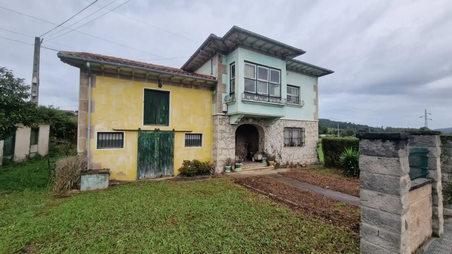 Exterior view of Houses for sale in Piélagos  with Balcony