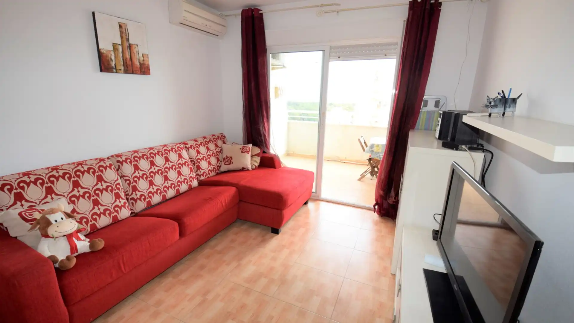 Wohnzimmer von Wohnung zum Verkauf in Guardamar del Segura mit Klimaanlage, Terrasse und Schwimmbad