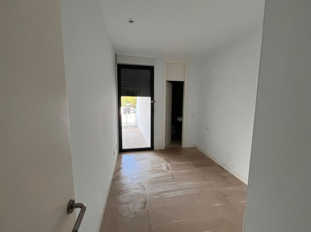 Single-family semi-detached for sale in Sotogrande  with Terrace, Storage room and Swimming Pool