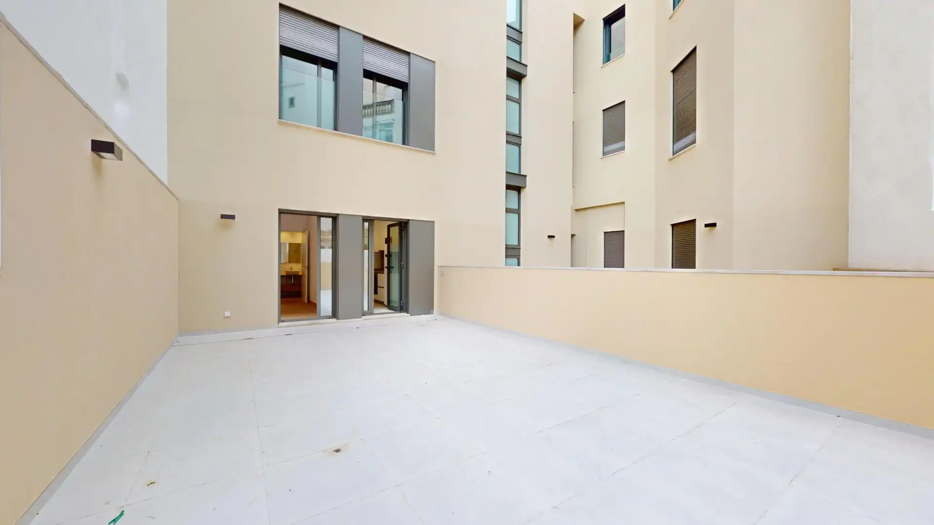 Flat for rent in Avenida ALEMANYA, Plaça dels Patins