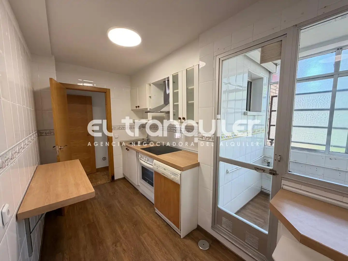 Cocina de Piso de alquiler en San Martín de la Vega con Parquet, Terraza y Piscina