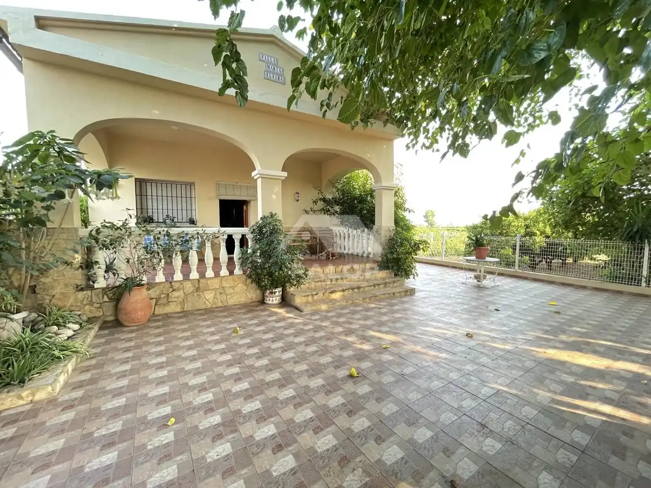 Vista exterior de Finca rústica en venta en La Pobla Llarga con Aire acondicionado, Jardín privado y Terraza