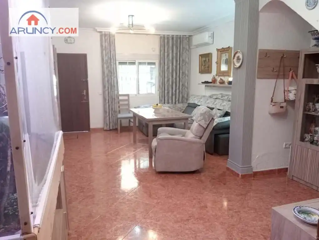 Sala de estar de Casa o chalet en venta en Sevilla con Calefacción, Terraza y Trastero
