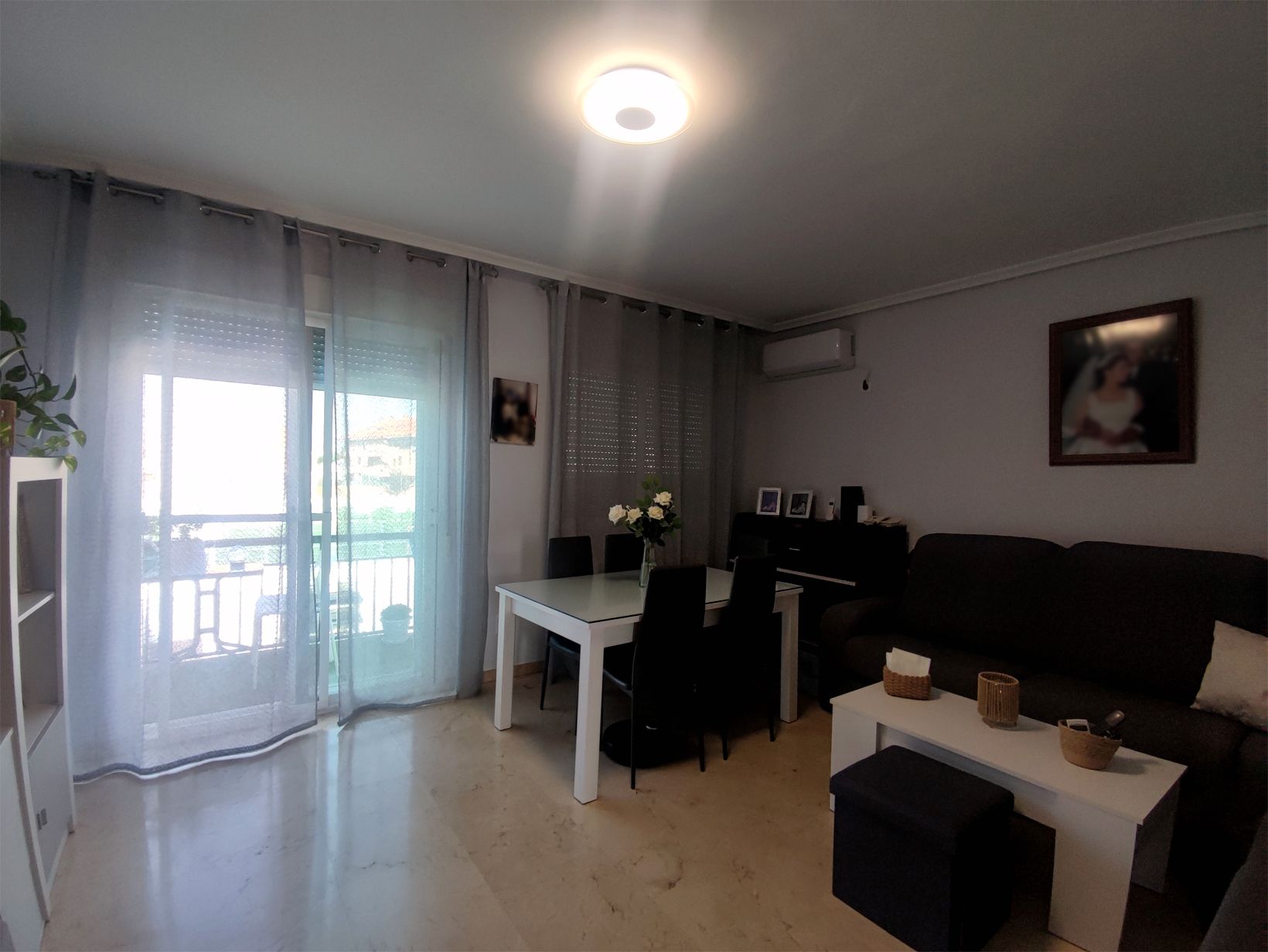Sala d'estar de Casa adosada en venda en Ciudad Real Capital amb Aire condicionat, Calefacció i Traster