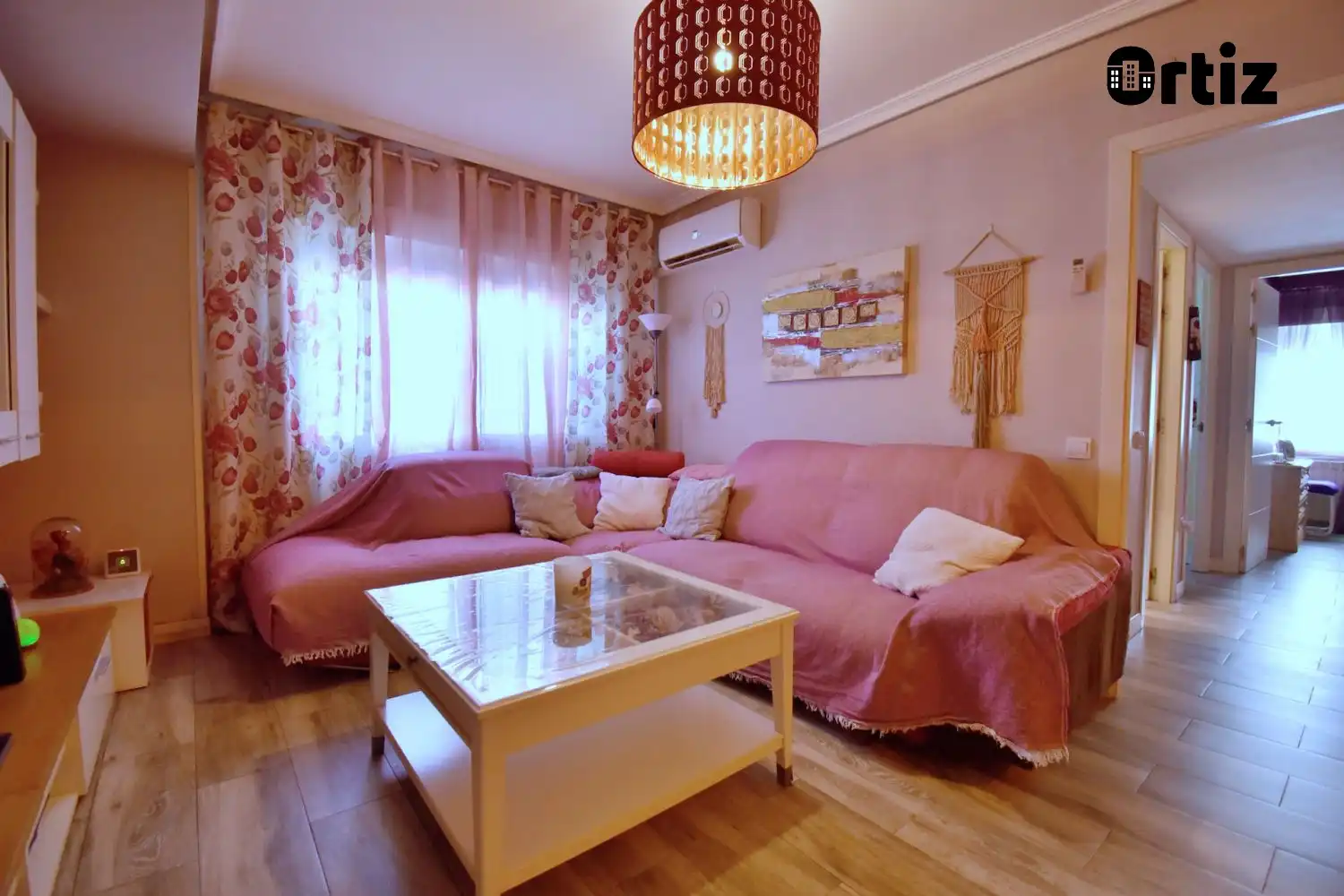 Living room of Flat for sale in Torrejón de Ardoz  with Air Conditioner and Heating