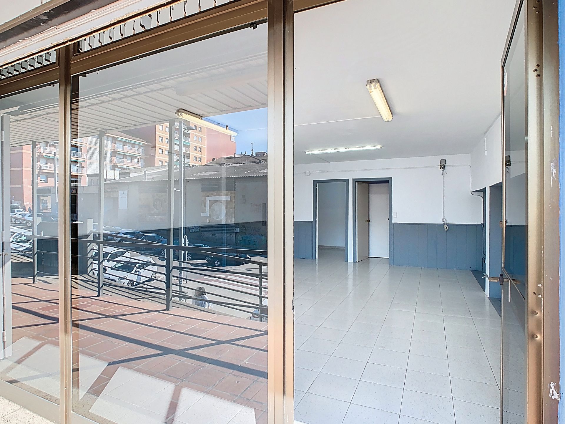 Local en venda en Parets del Vallès amb Internet