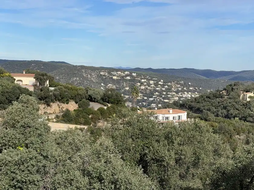 Wohnbaugrundstück zum Verkauf in Carrer Gavarres 1, imagen 2
