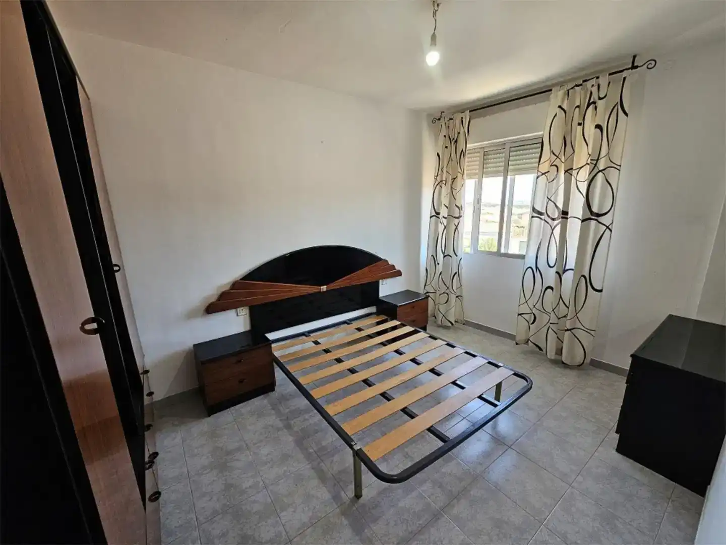 Habitación de Piso en venta en Aliseda con Aire acondicionado y Balcón