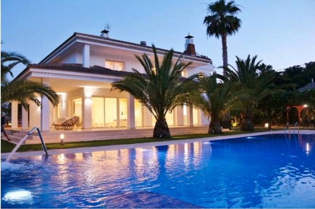 Casa-chalet en Venta en Calle Hogar Provincial en Santa Faz