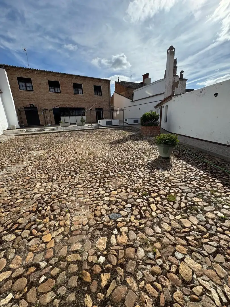 Terrassa de Casa o xalet en venda en Madrigal de las Altas Torres amb Calefacció
