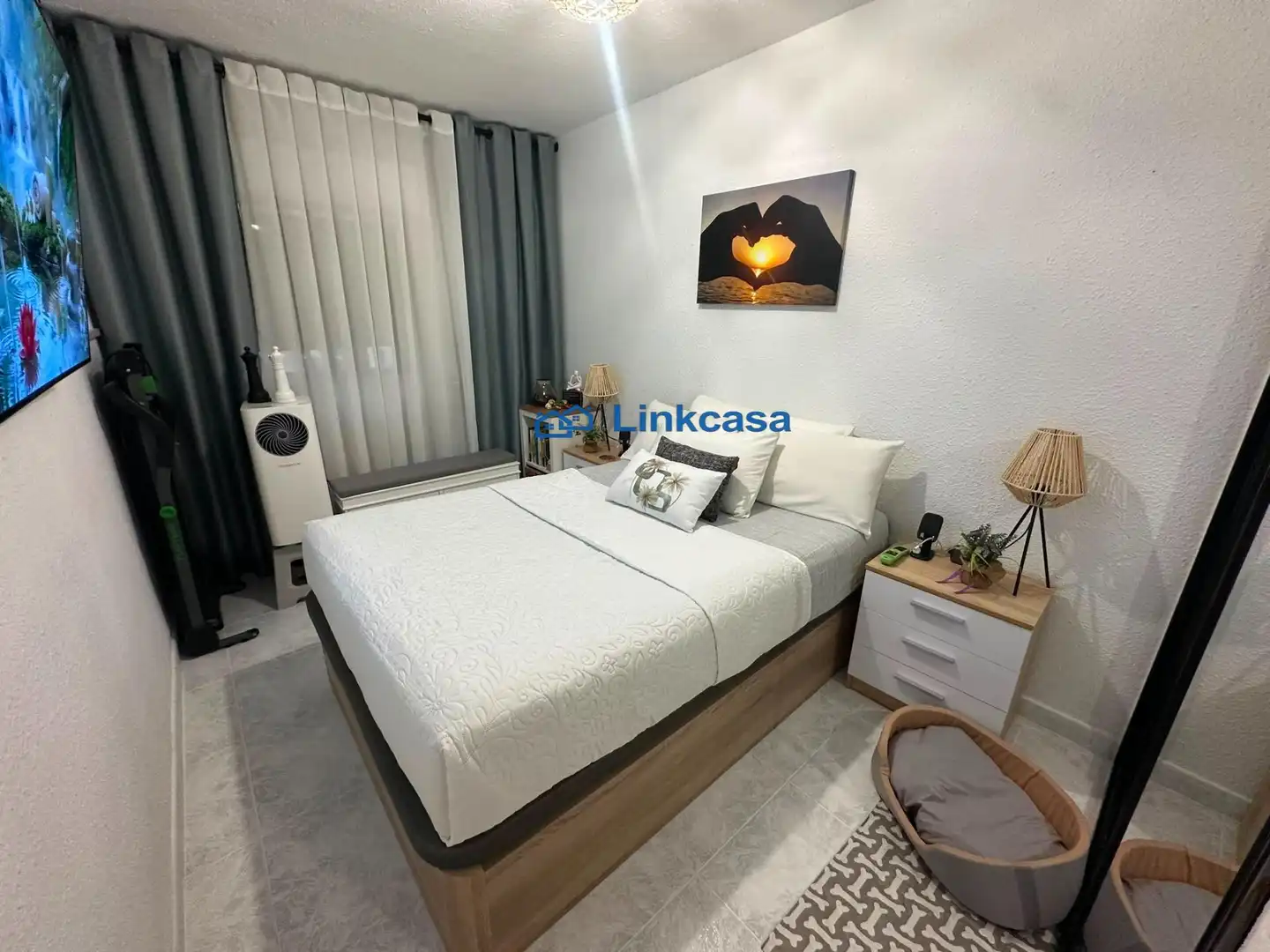 Bedroom of Flat for sale in Madrid  with Air Conditioner and Heating