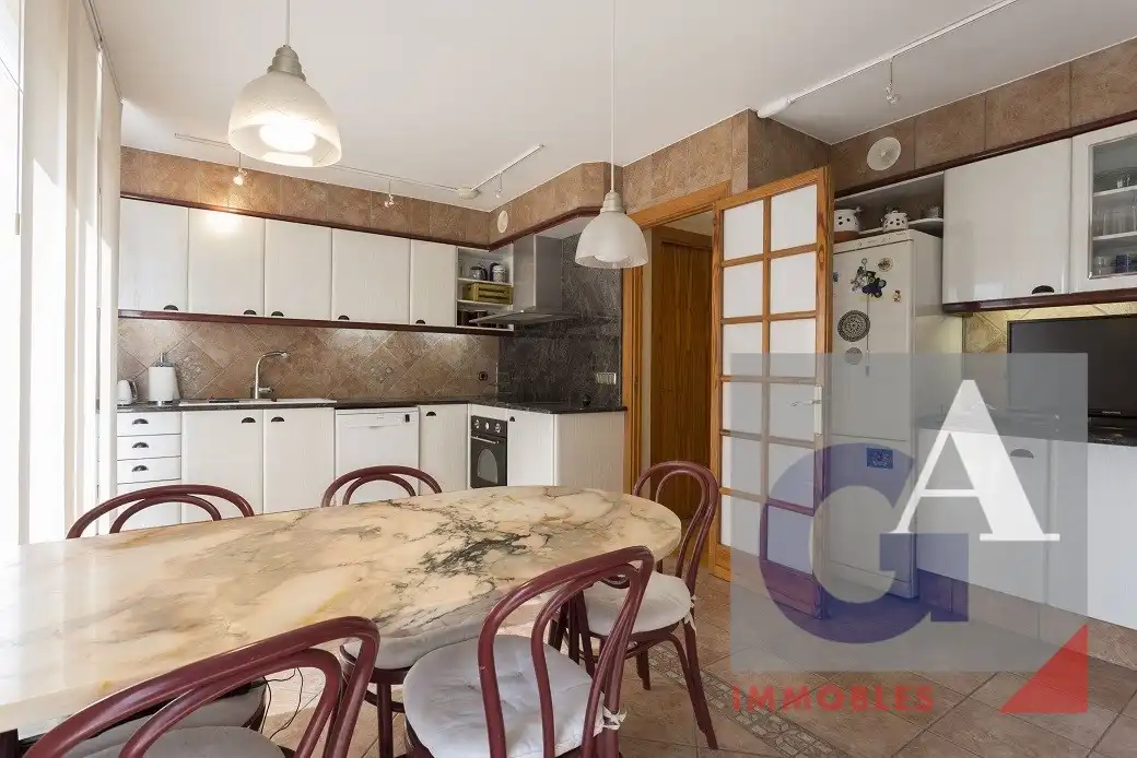 Casa amb terrassa en venda a La Vall d'en Bas, imagen 17