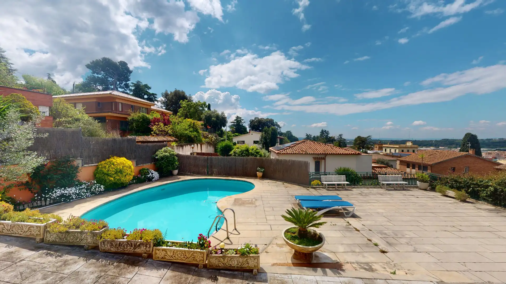 Piscina de Casa o xalet en venda en La Garriga amb Aire condicionat, Calefacció i Jardí privat