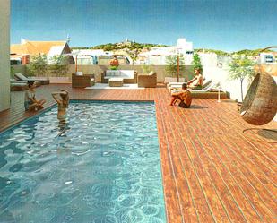 Swimming pool of Flat for sale in  Barcelona Capital  with Air Conditioner, Heating and Parquet flooring