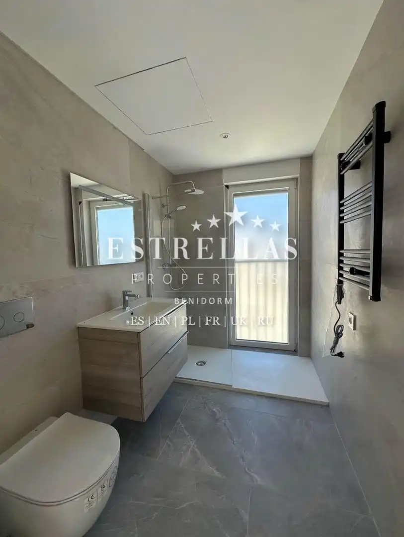 Habitación de Casa o chalet en venta en La Nucia con Aire acondicionado, Calefacción y Jardín privado