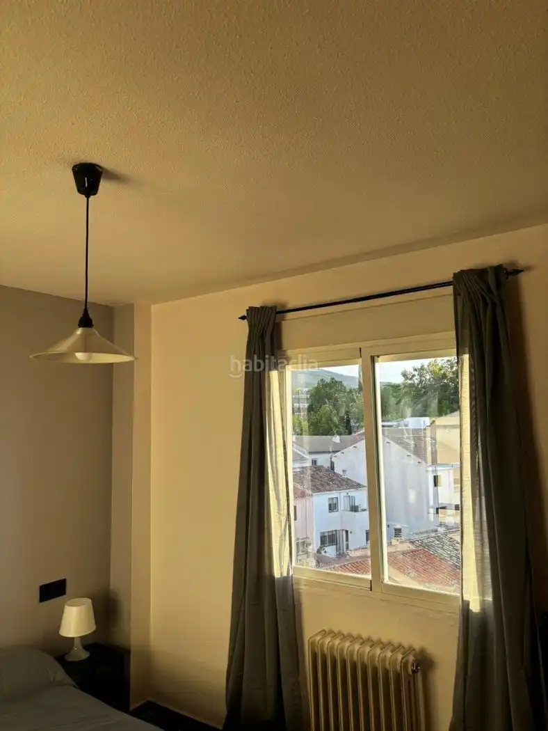 Wohnung mit Aufzug zur Miete in Avenida Universidad 11