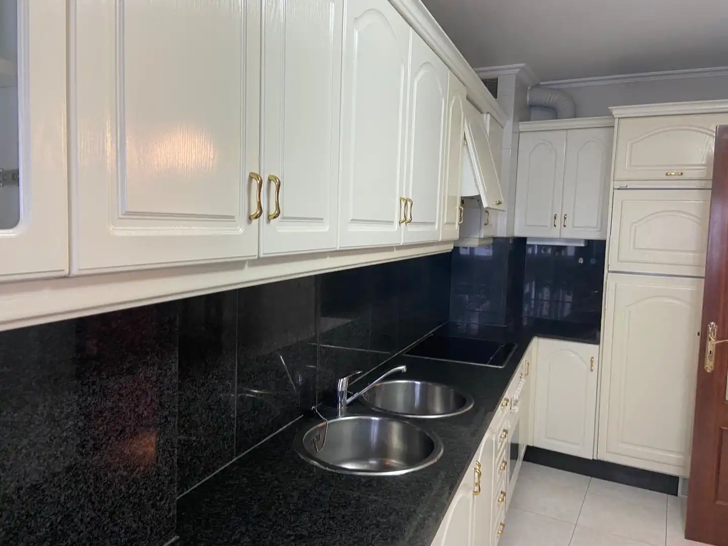 Kitchen of Flat for sale in Lalín  with Storage room
