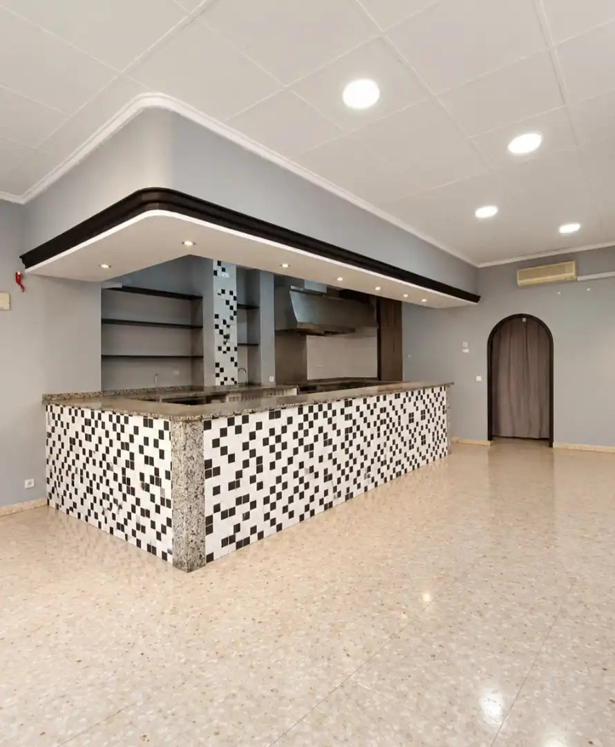 Local comercial en venda a Massamagrell, imagen 2