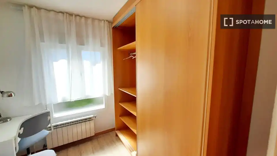 Habitación de Piso para compartir en Leganés con Aire acondicionado, Calefacción y Terraza