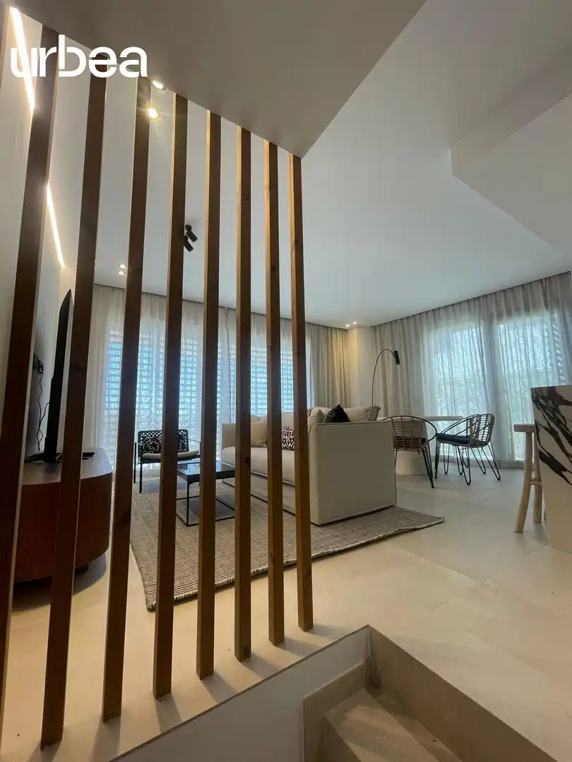 Sala d'estar de Dúplex en venda en Málaga amb Aire condicionat, Calefacció i Jardí privat