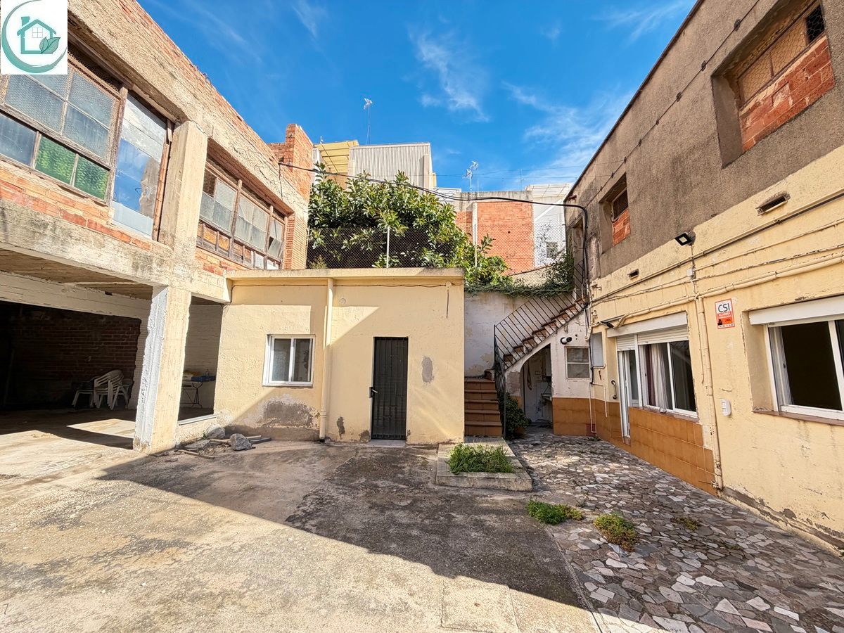 Exterior view of House or chalet for sale in Viladecans  with Air Conditioner, Heating and Private garden
