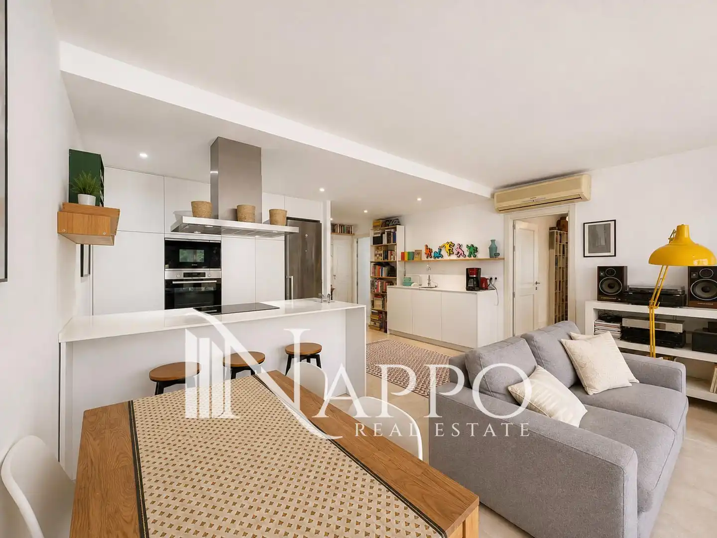 Living room of Flat for sale in Andratx  with Air Conditioner, Heating and Terrace