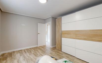 Bedroom of Flat for sale in Alfafar  with Air Conditioner, Heating and Terrace