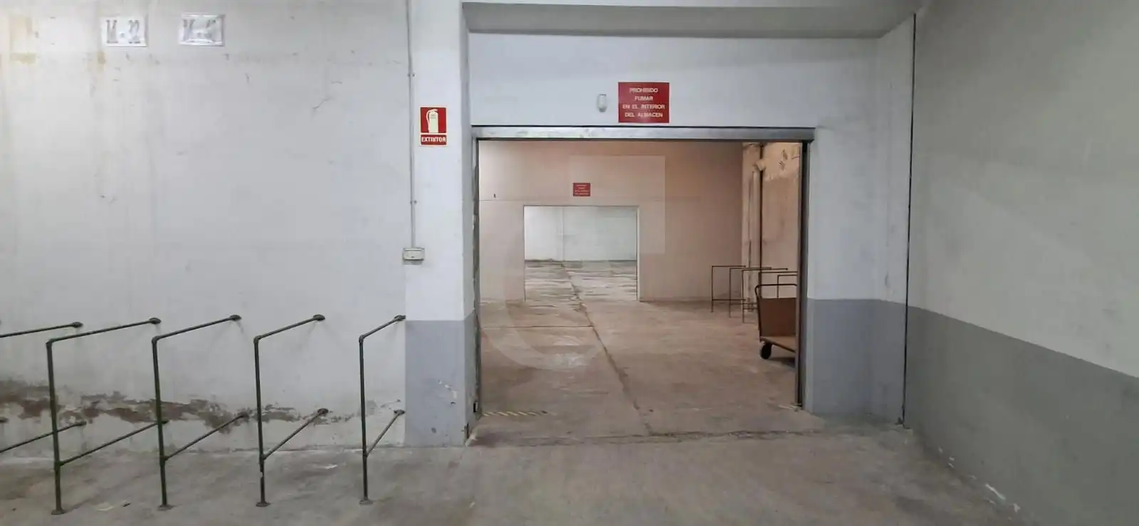 Parking of Industrial buildings for sale in Valencia
