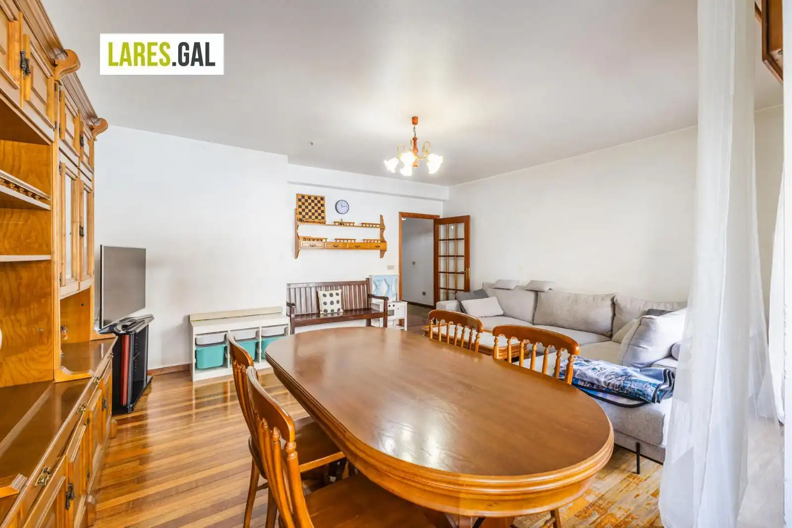 Sala de estar de Piso en venta en Cangas  con Calefacción, Terraza y Trastero