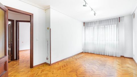Foto 3 de Piso en venta en Silla Rey, 17, La Ería, Oviedo