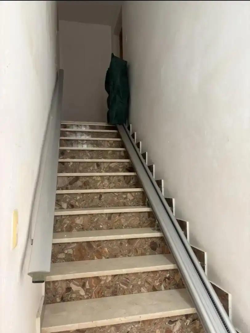 Casa adosada en venda en Utiel amb Balcó