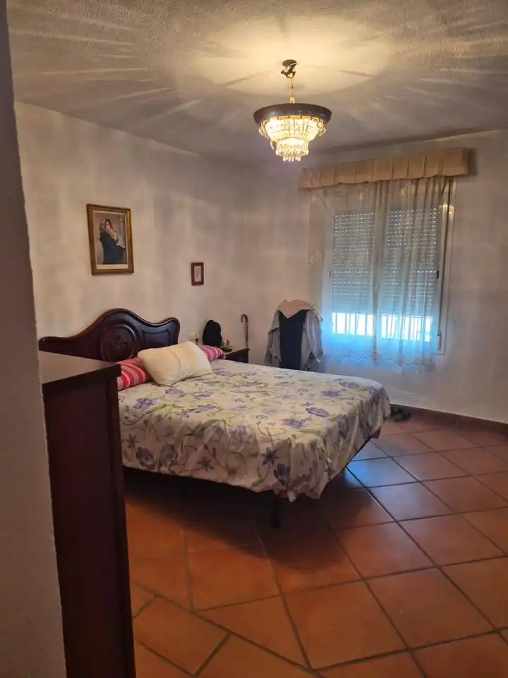 Habitación de Casa o chalet en venta en Palomares del Río con Aire acondicionado, Jardín privado y Terraza
