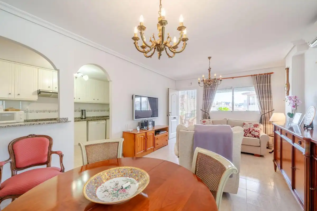 Comedor de Dúplex en venta en Santa Pola con Aire acondicionado, Calefacción y Jardín privado