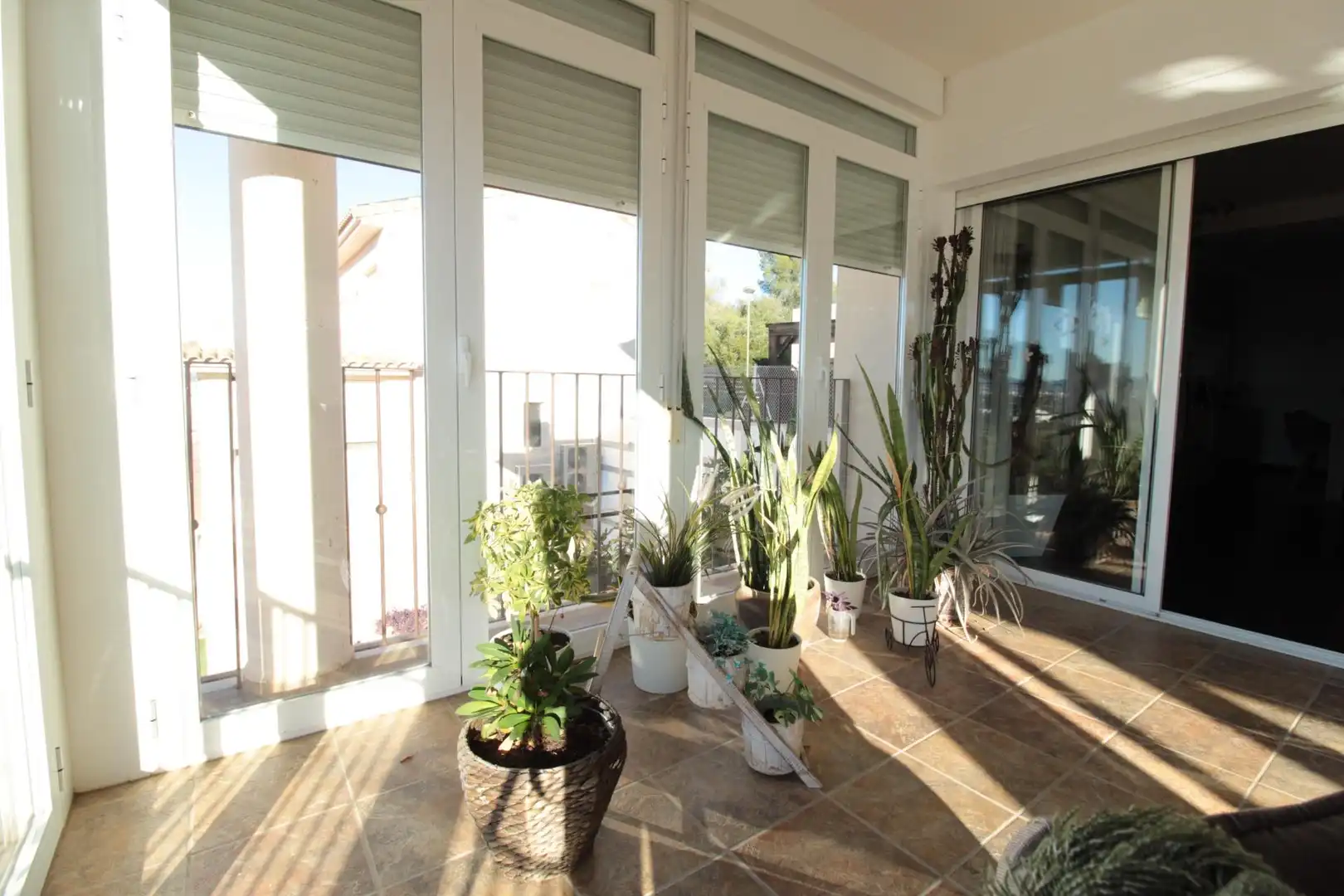 Terrassa de Casa o xalet en venda en Alzira amb Aire condicionat, Jardí privat i Parquet