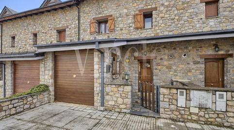 Foto 4 de Casa adosada en venda a Ronda Joan Maragall, Puigcerdà, Girona